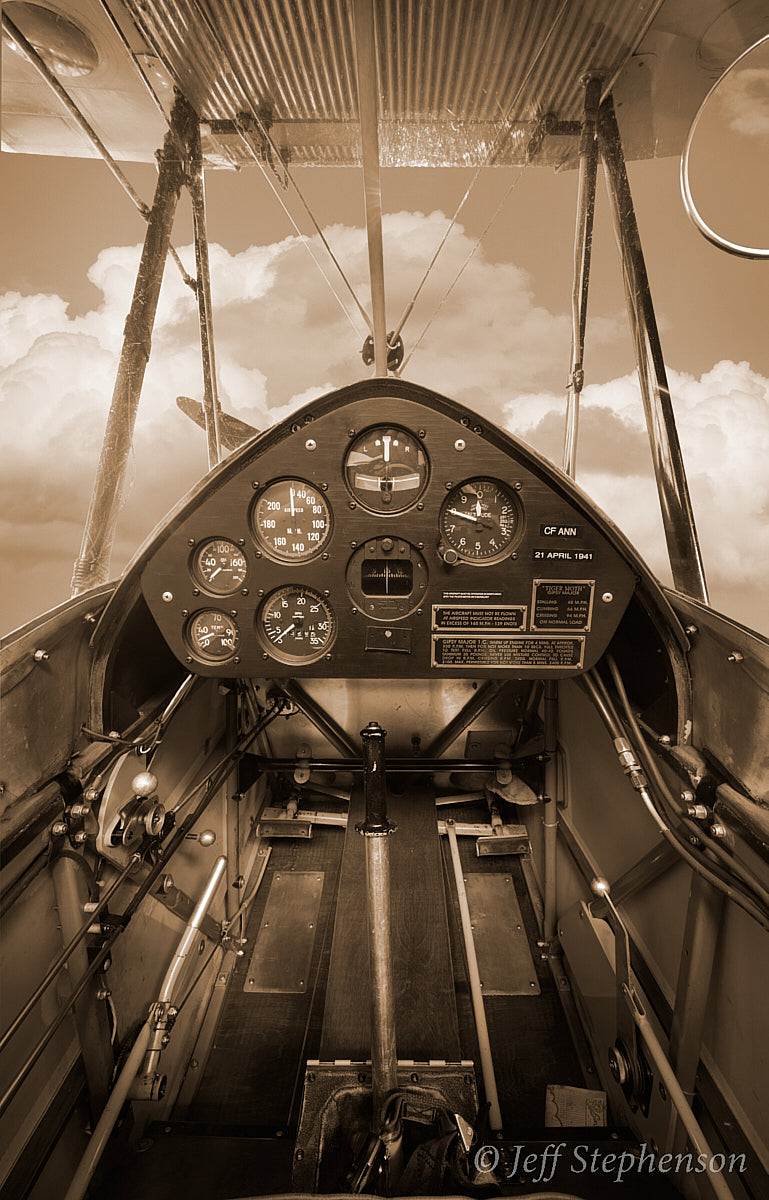 deHavilland DH-82C Tiger Moth Student Cockpit
